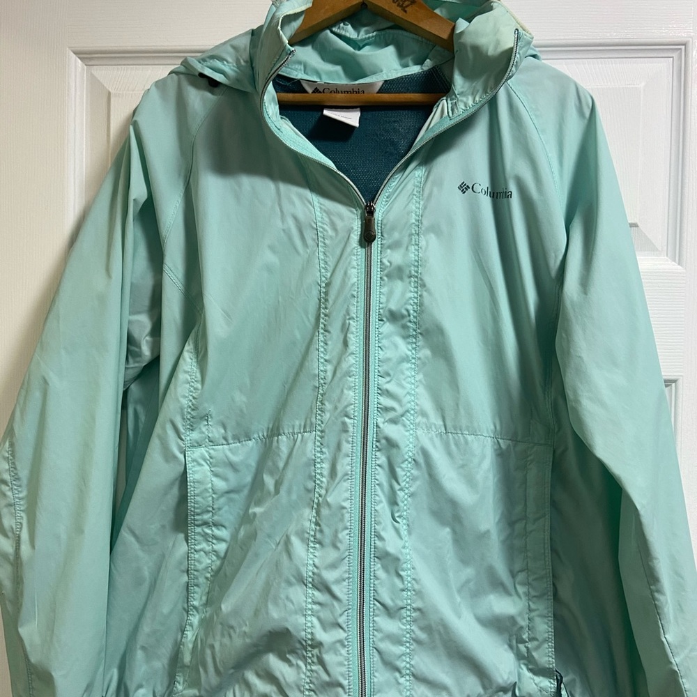 Columbia rain jacket